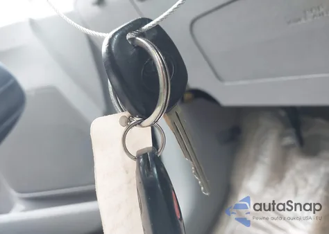 2012 Toyota Sienna Le V6 8 Passenger z USA, uszkodzony, nr VIN 5TDKK3DC6CS250837